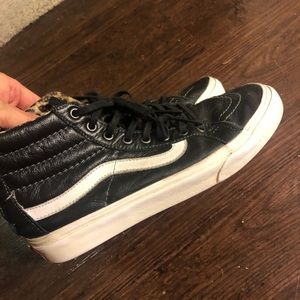 LEATHER VANS CLASSICS